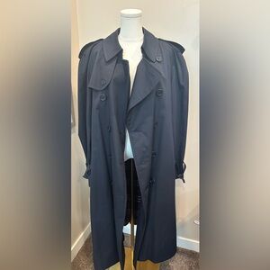 VTG Burberrys Navy Trench Coat Pristine Wool Liner 54 REG US 44 1989 Belt